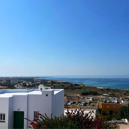Townhouse Coastal Blu By Ezoria Villas * Klorakas